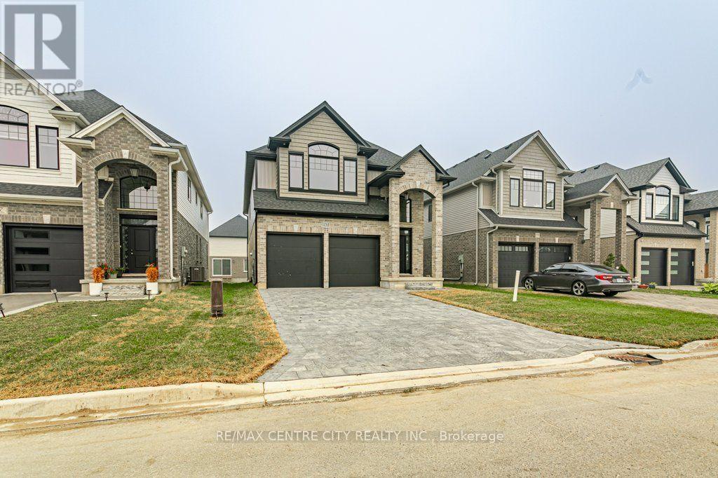 1761 FINLEY CRESCENT - 3