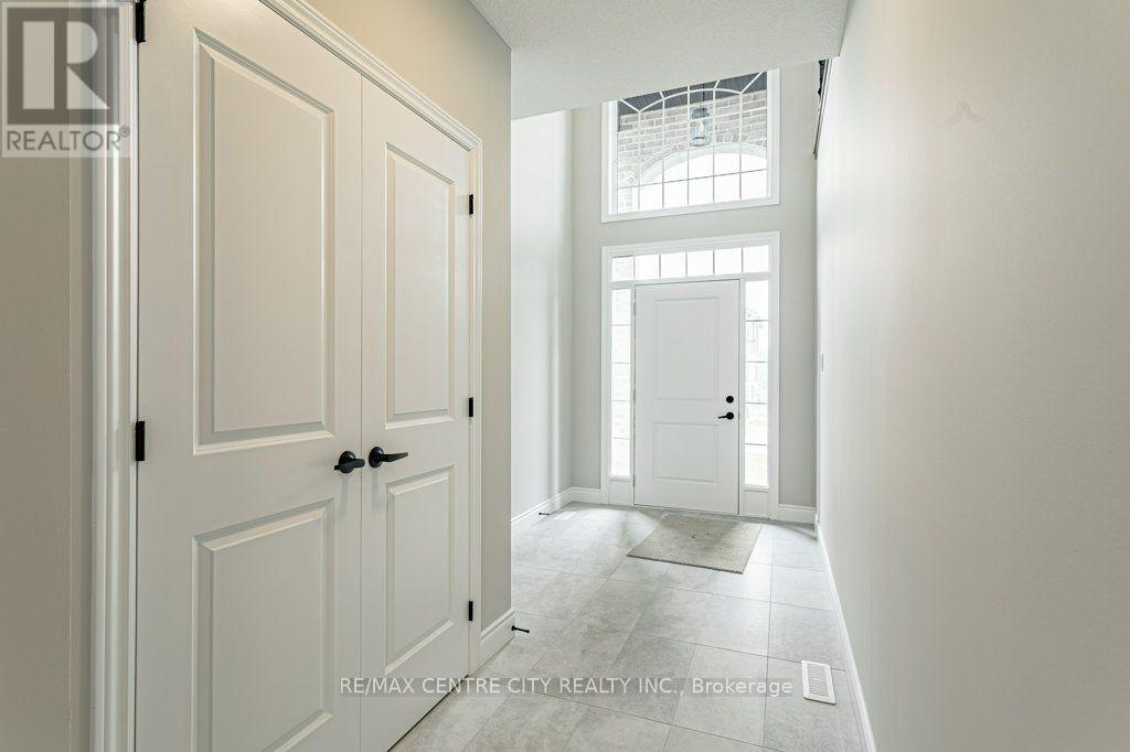 1761 FINLEY CRESCENT - 4