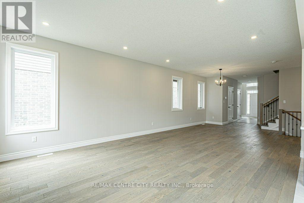 1761 FINLEY CRESCENT - 9