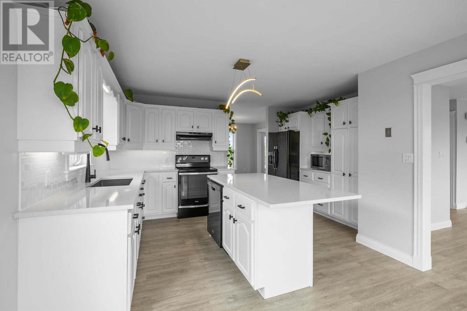 938 Appin Road - Image 17