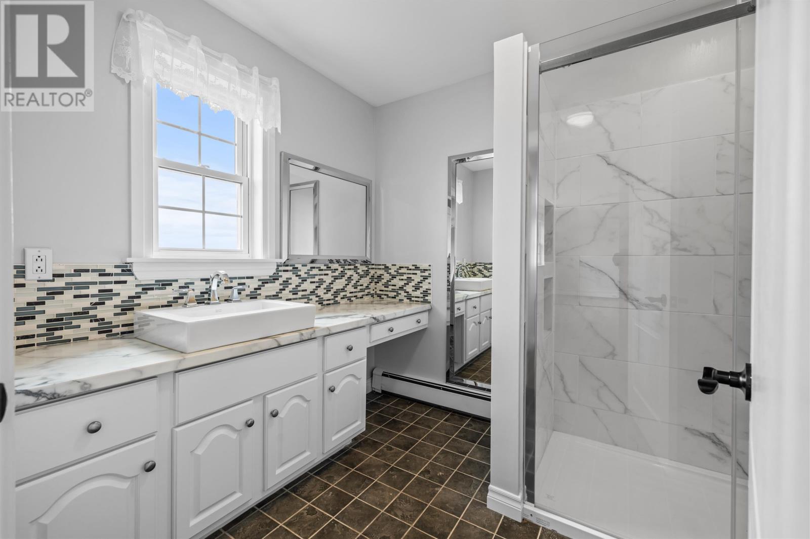 938 Appin Road - Image 35