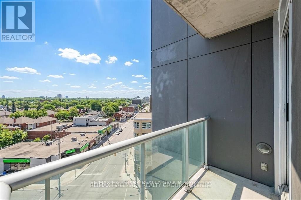 #702 1227 WELLINGTON STREET W - 21