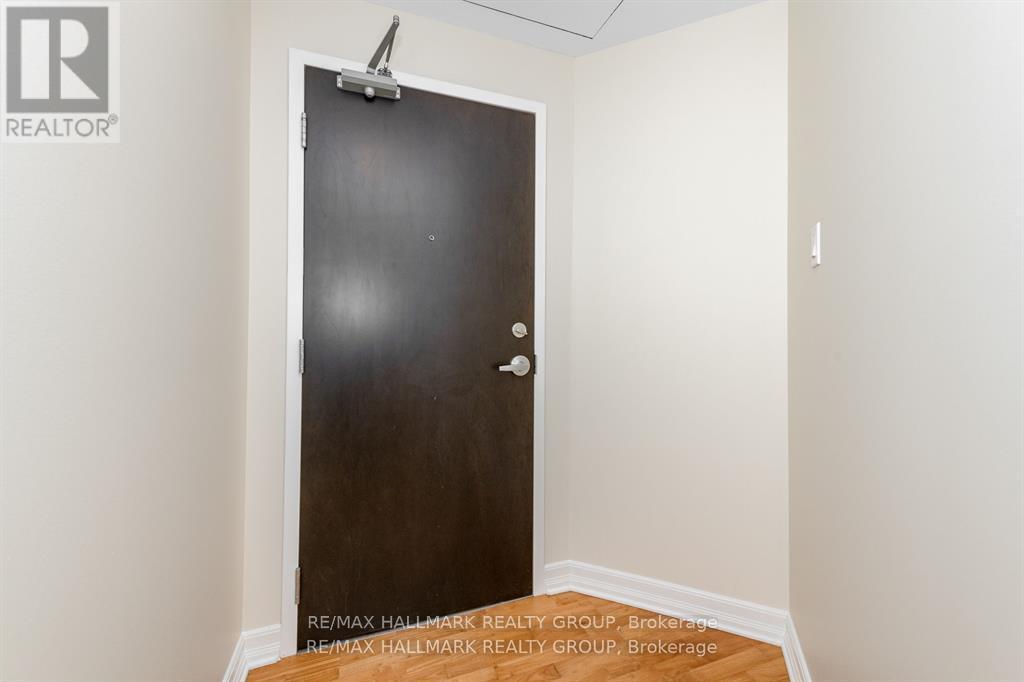 #702 1227 WELLINGTON STREET W - 6