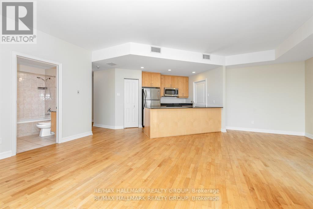 #702 1227 WELLINGTON STREET W - 9