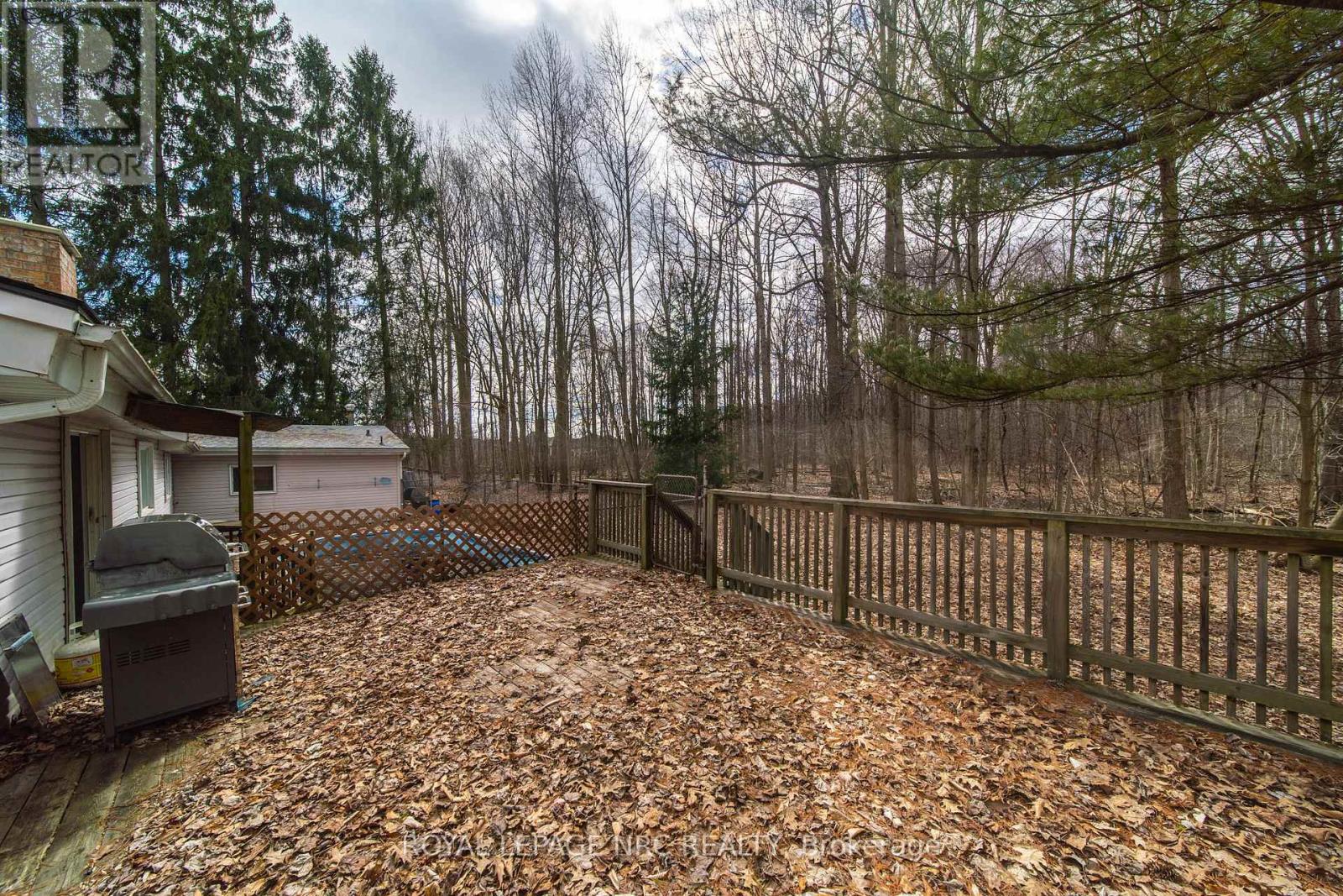 163 MAPLE LEAF AVENUE N - 15