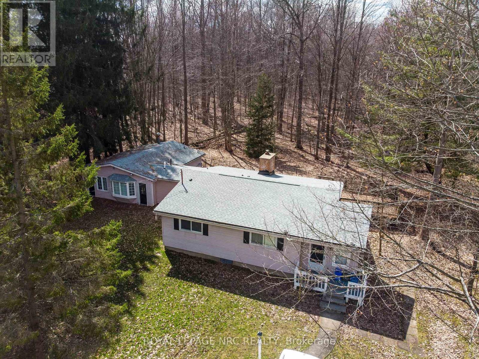 163 MAPLE LEAF AVENUE N - 16