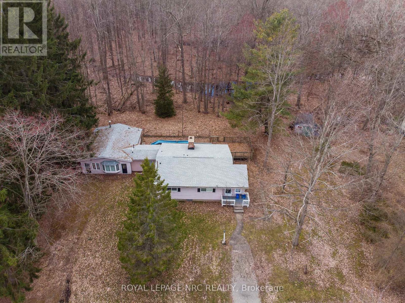 163 MAPLE LEAF AVENUE N - 18
