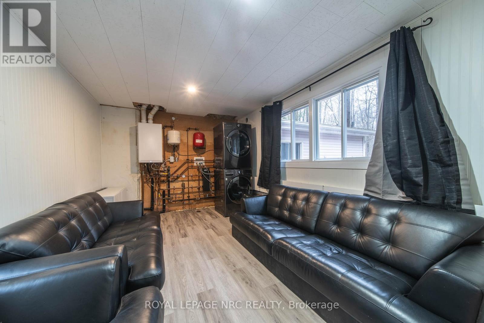 163 MAPLE LEAF AVENUE N - 20