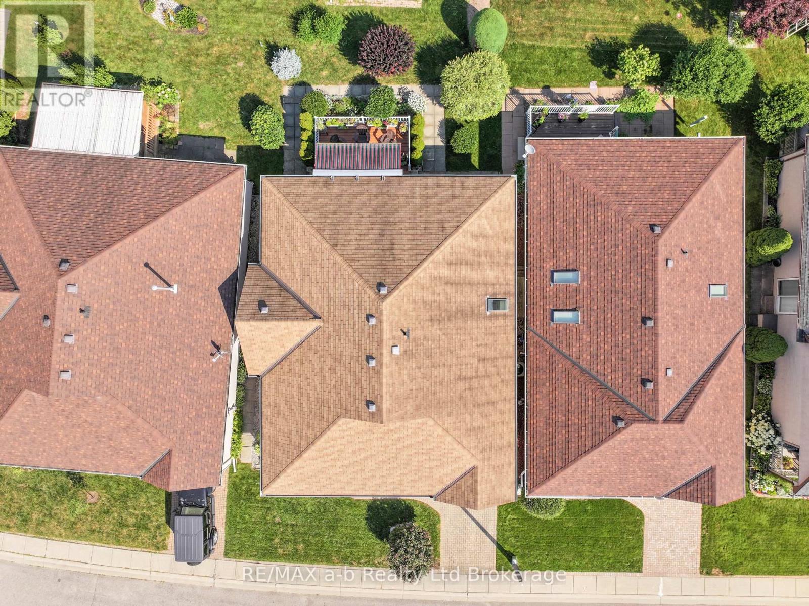 57 EDWIN CRESCENT - Image 29
