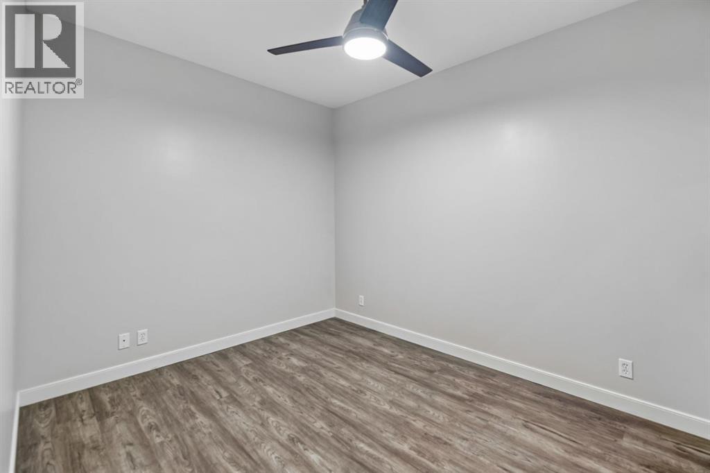 #324 100 Lakeway Boulevard - 23