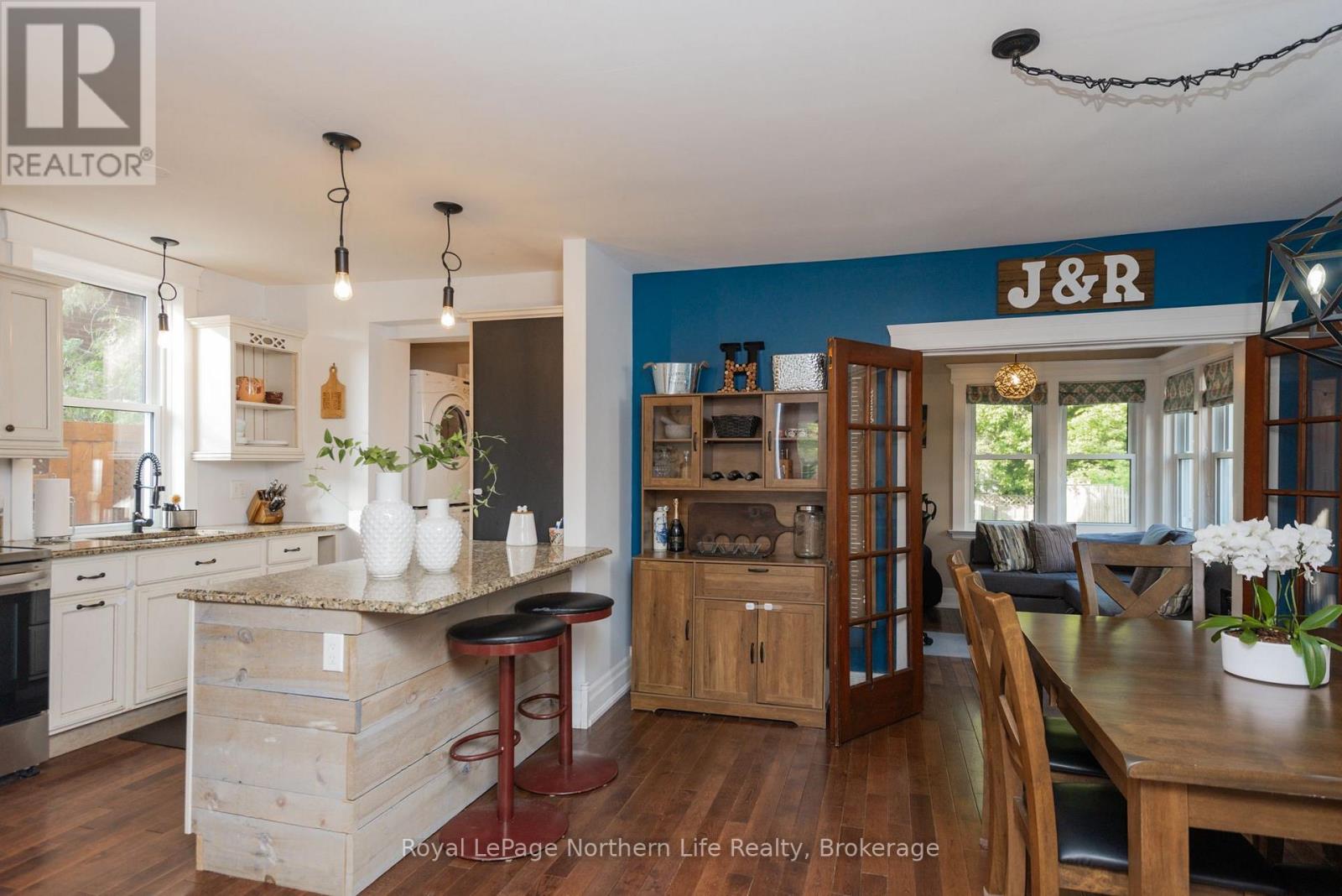 833 MCINTYRE STREET W - 15