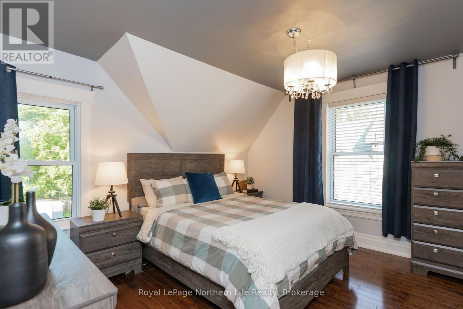 833 MCINTYRE STREET W - 29
