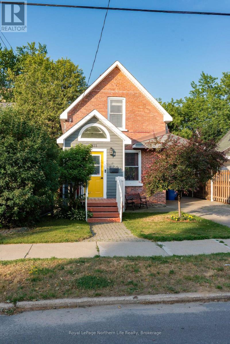 833 MCINTYRE STREET W - 3