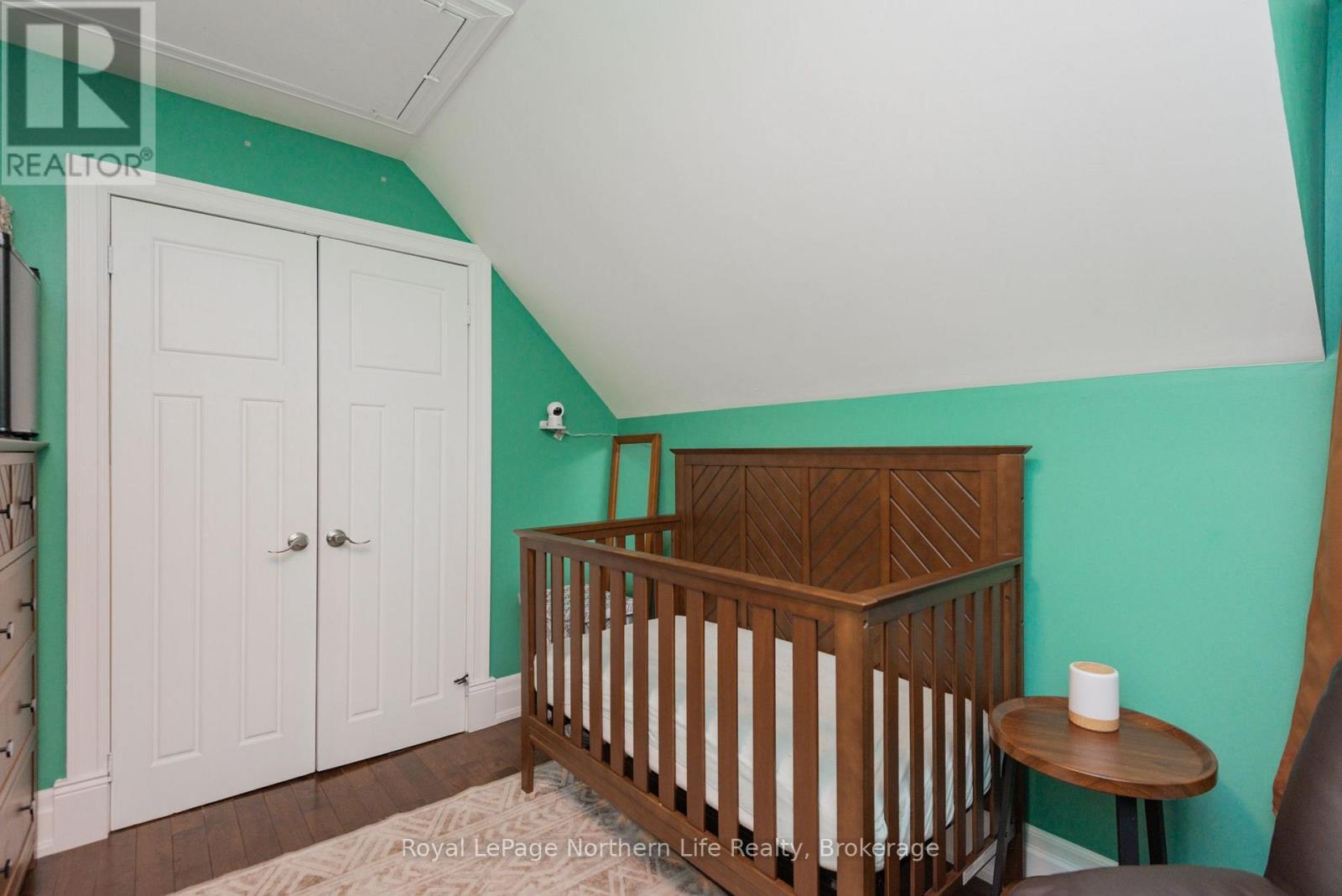 833 MCINTYRE STREET W - 35