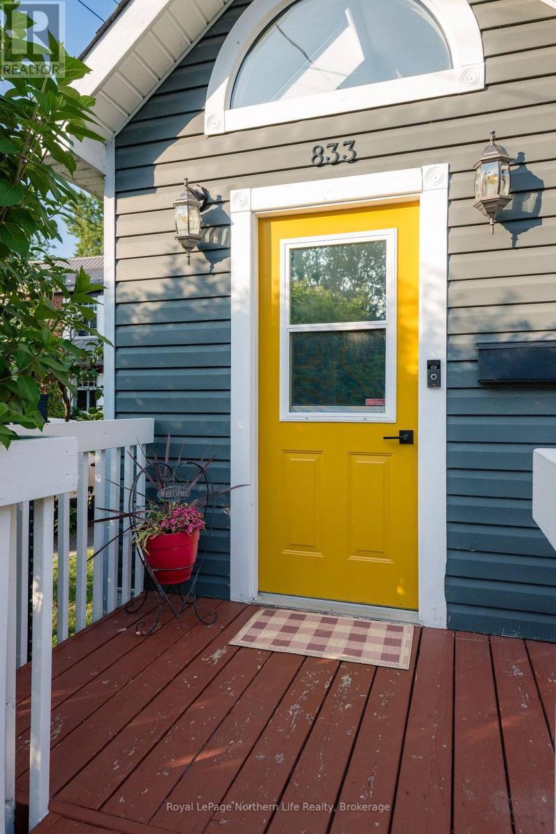 833 MCINTYRE STREET W - 7