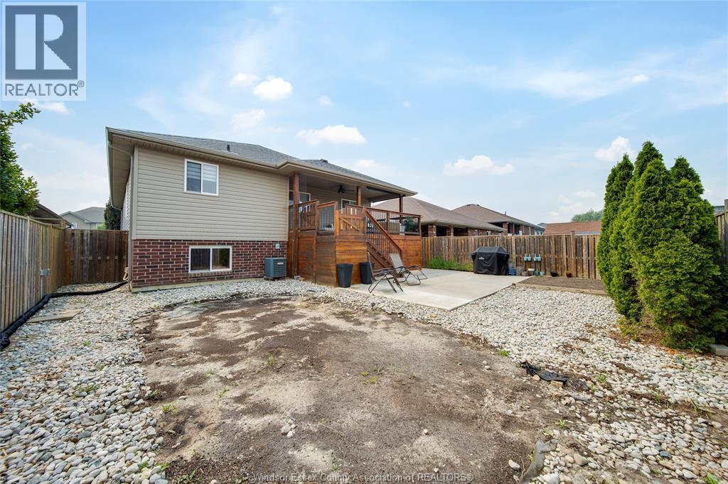 1168 IVANHILL AVENUE - 35