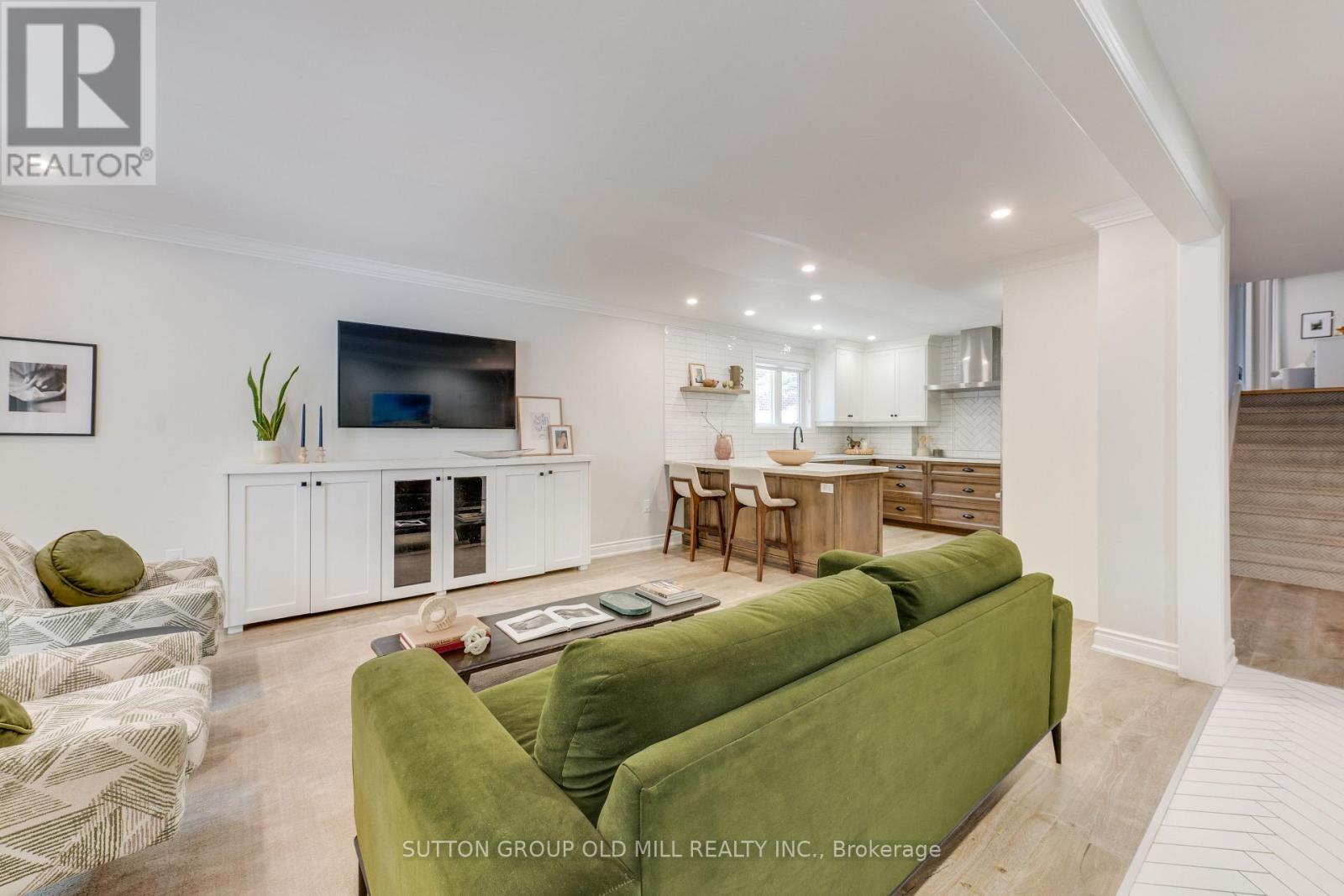 85 BONNYVIEW DRIVE - 4