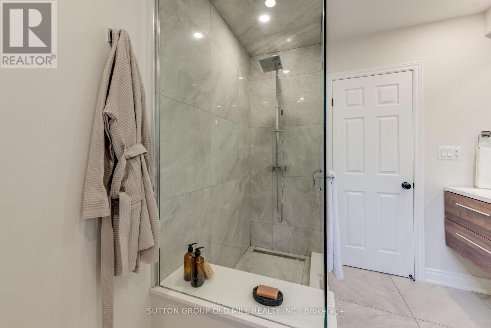 85 BONNYVIEW DRIVE - 16
