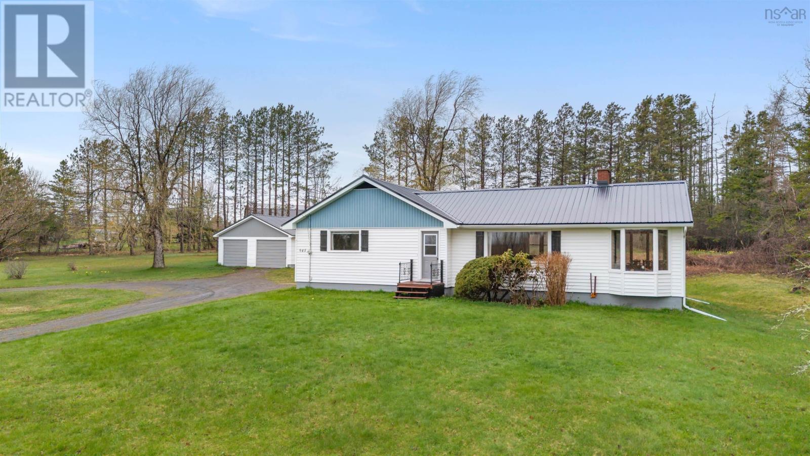 945 Pictou Road - 11