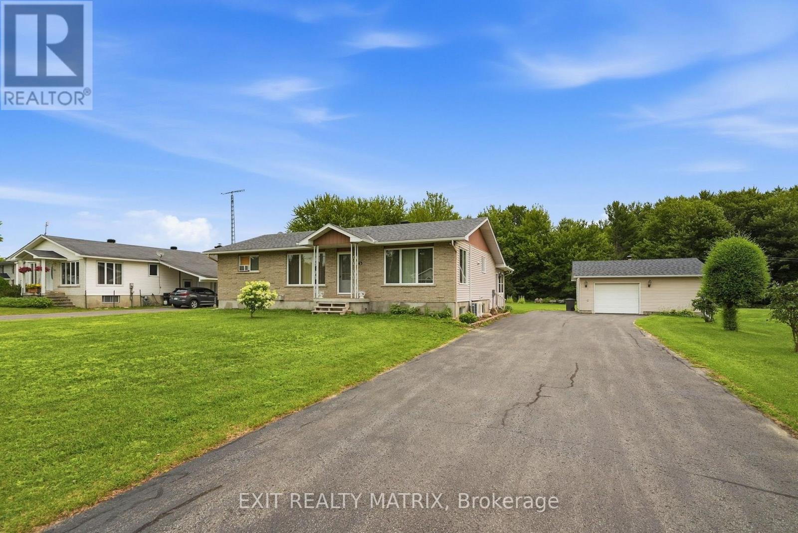 563 LAJEUNESSE ROAD - 1