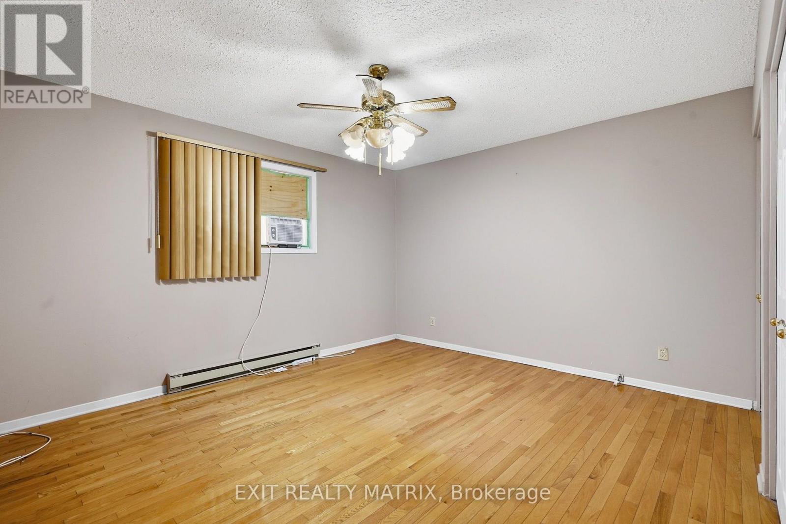 563 LAJEUNESSE ROAD - 19