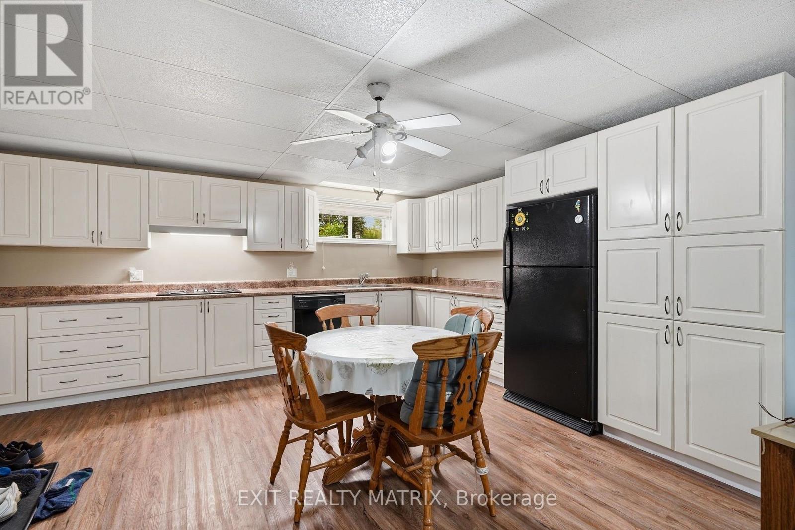 563 LAJEUNESSE ROAD - 22