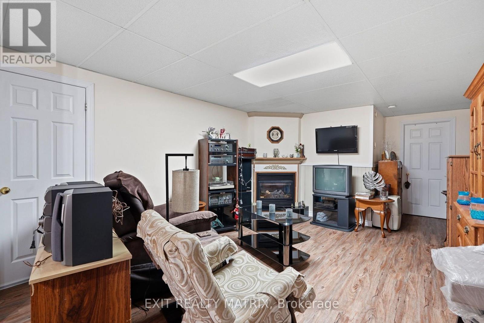 563 LAJEUNESSE ROAD - 24
