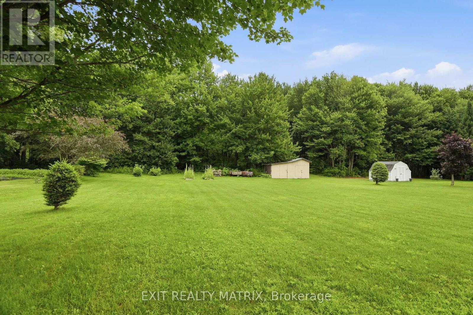 563 LAJEUNESSE ROAD - 32