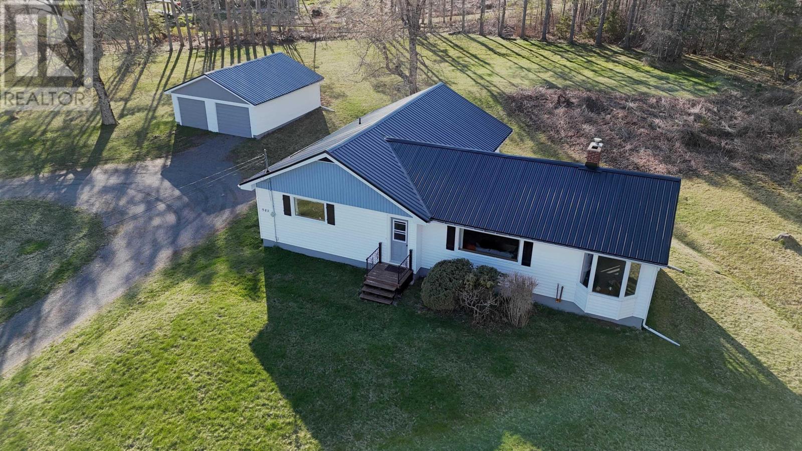 945 Pictou Road - 1