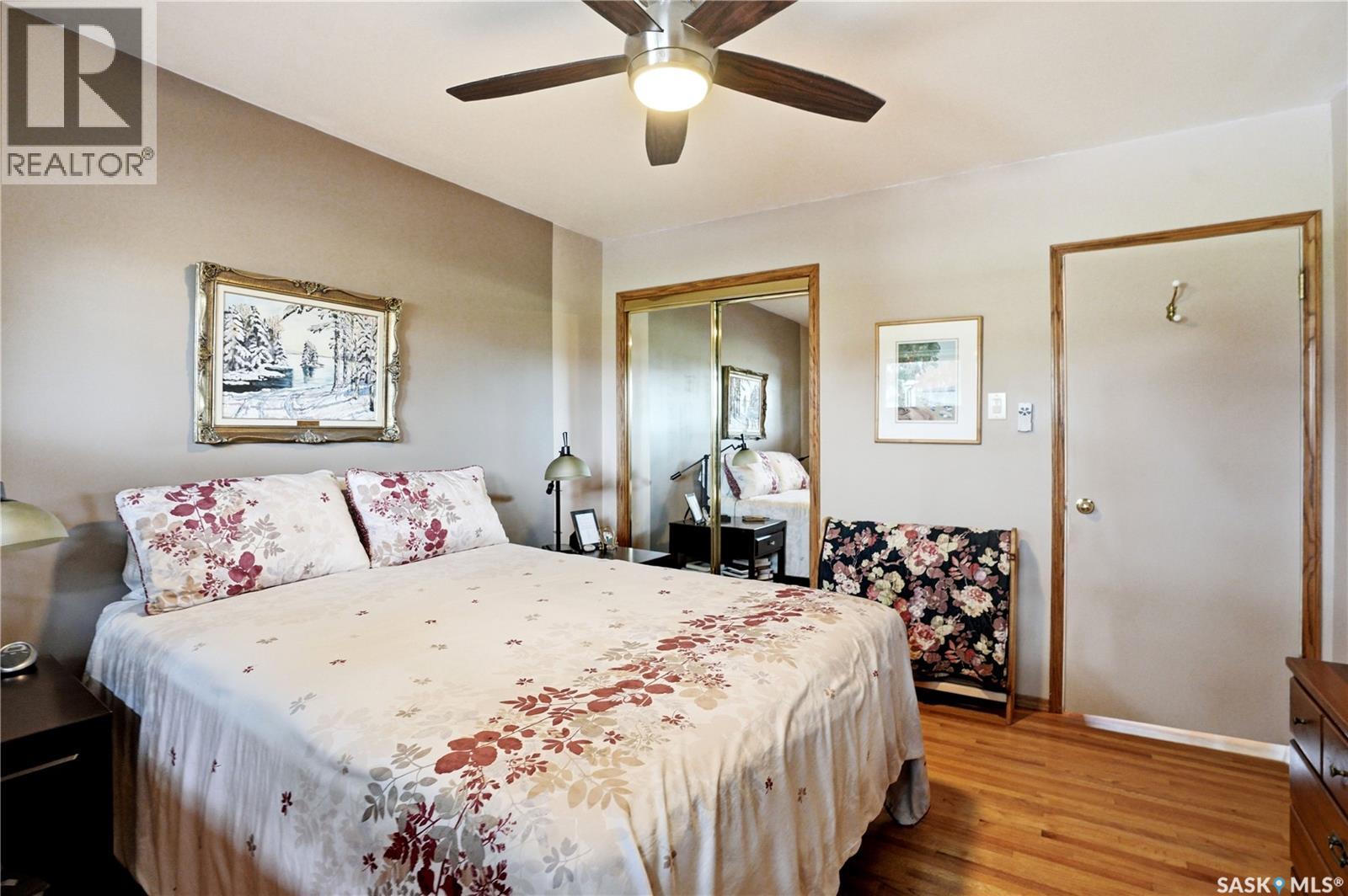 1601 Morgan AVENUE - 19
