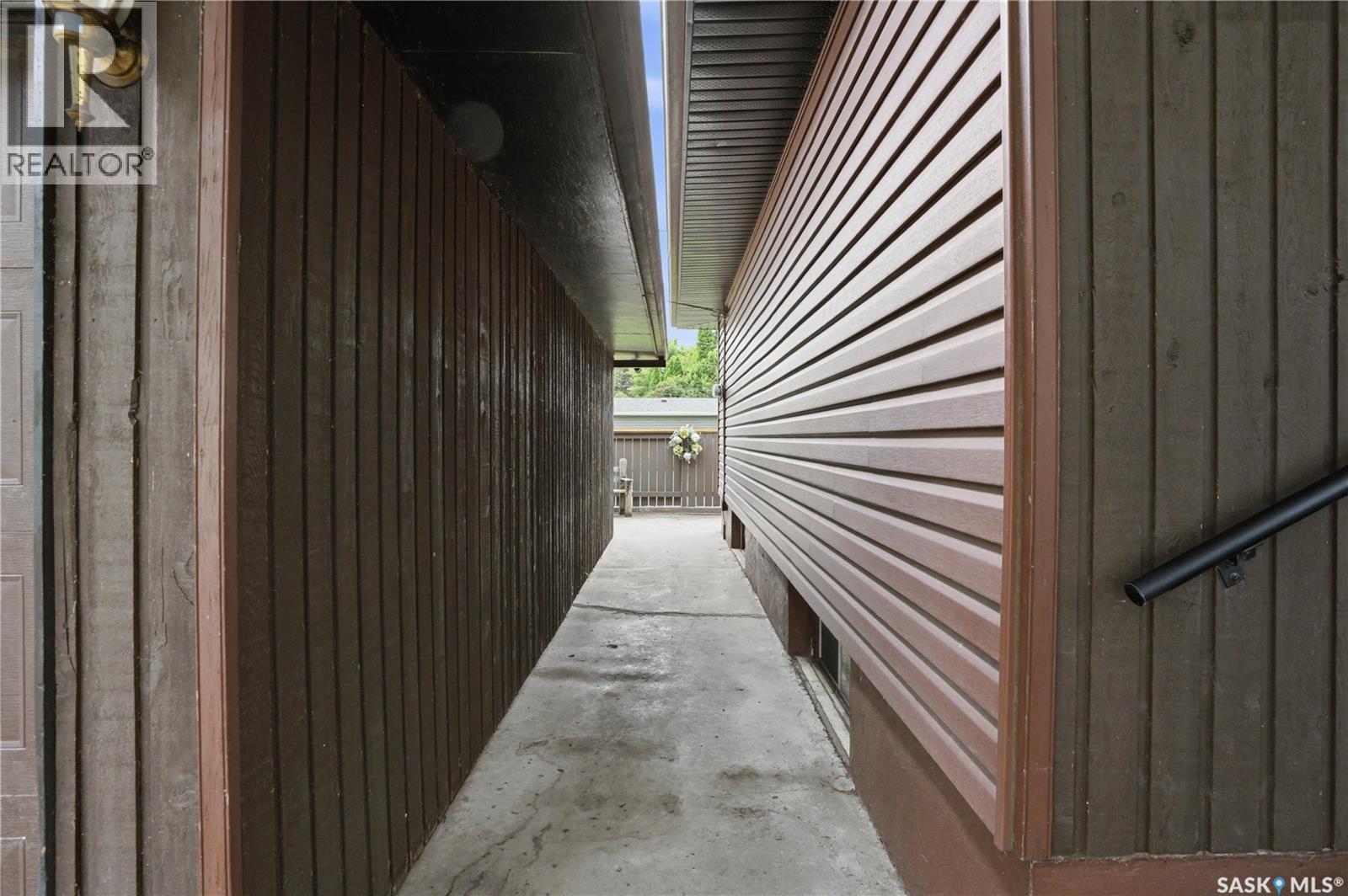 1601 Morgan AVENUE - 46