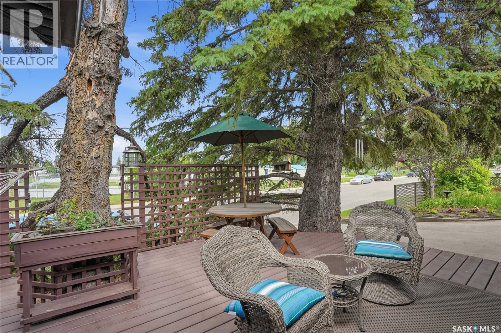 1601 Morgan AVENUE - 48