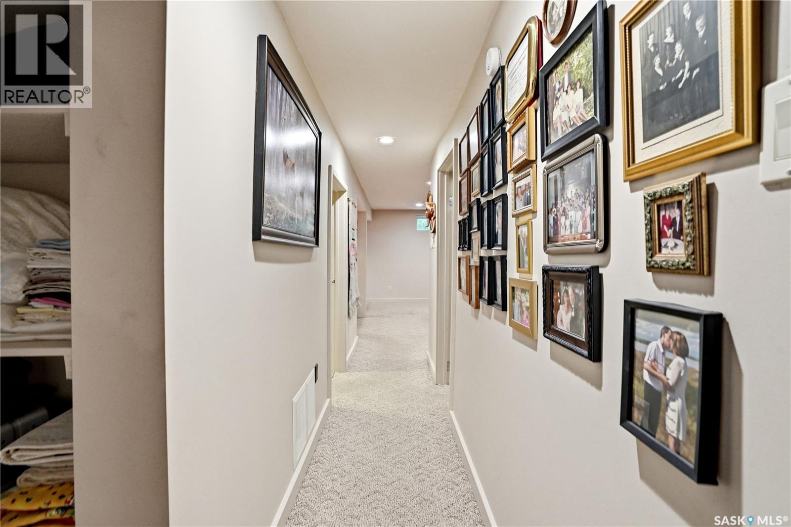 1601 Morgan AVENUE - 33