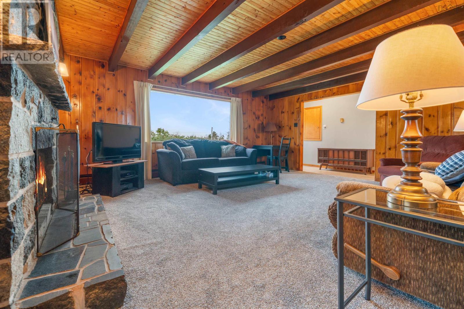 945 Pictou Road - 33