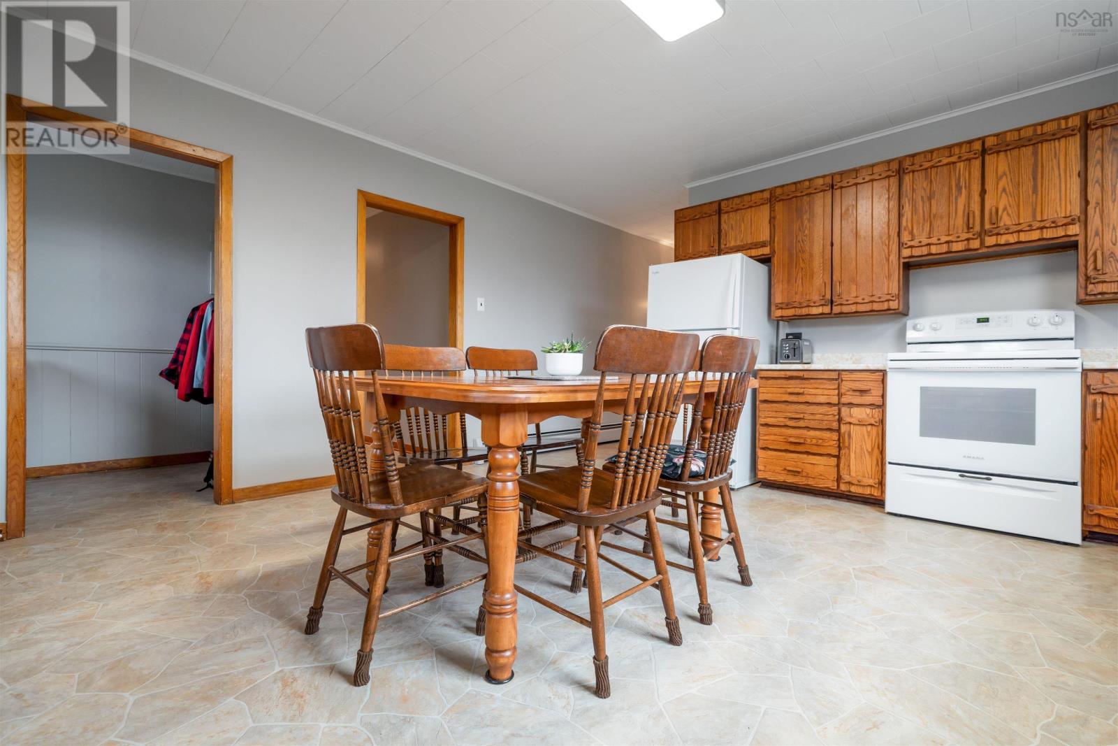 945 Pictou Road - 18