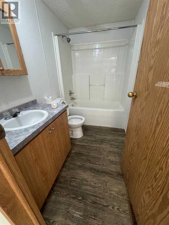 9721 107 Street - Image 6