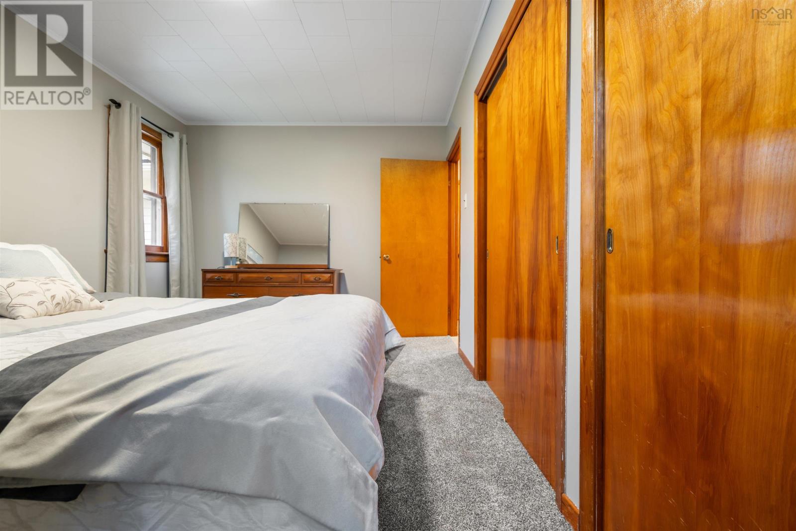 945 Pictou Road - 43