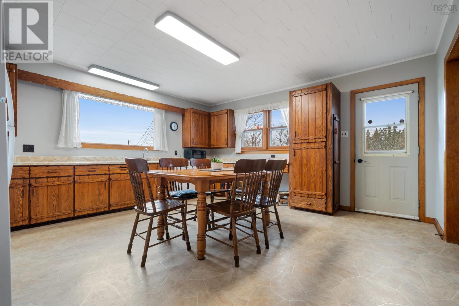 945 Pictou Road - 21