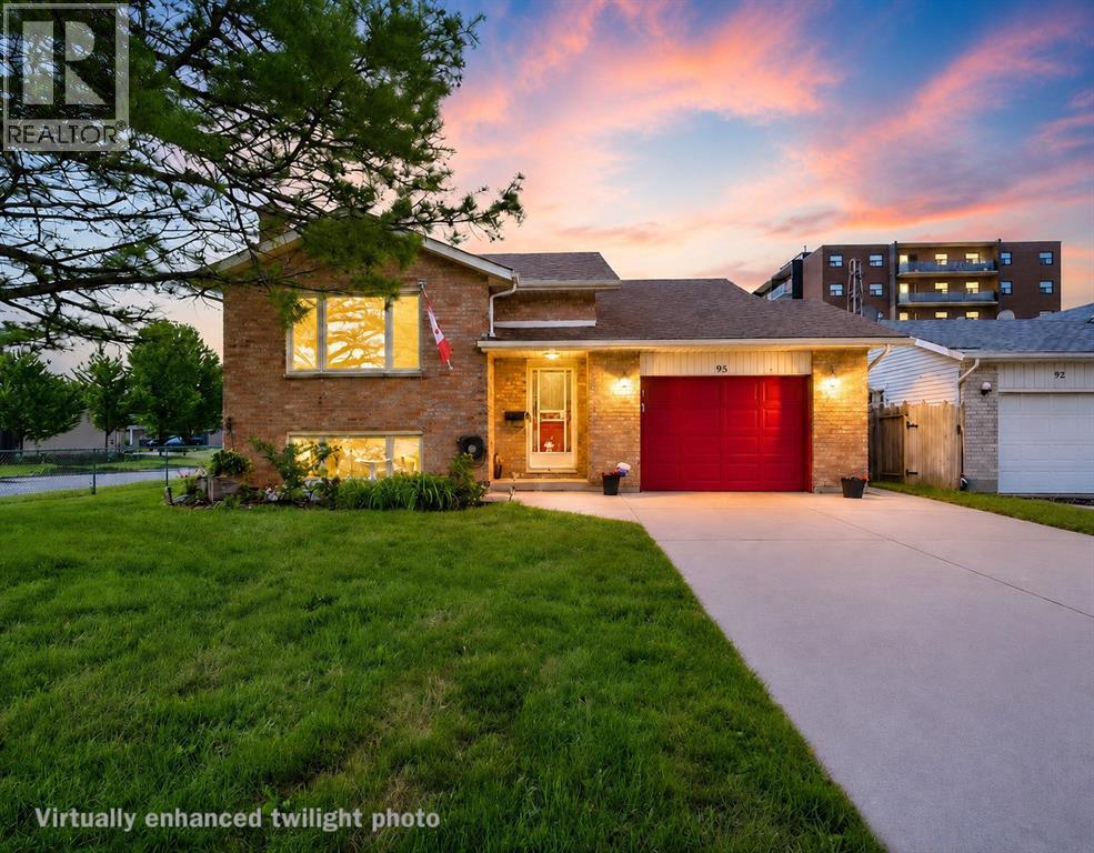 95 Turner DRIVE - 1