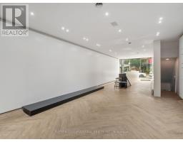 392 Eglinton Avenue W, Toronto, ON M5N1A2 Photo 8
