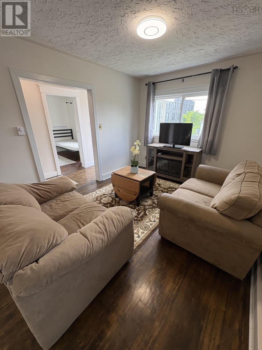 3667 High Street - 7