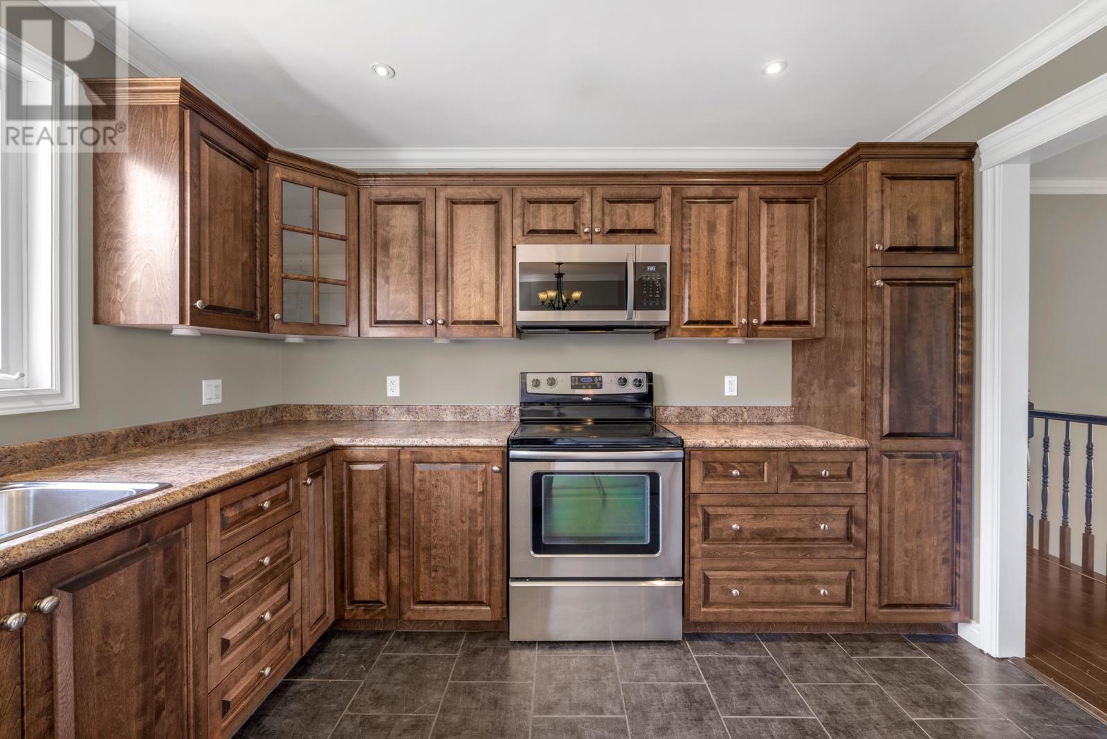 604 Pouch Cove Highway - 23