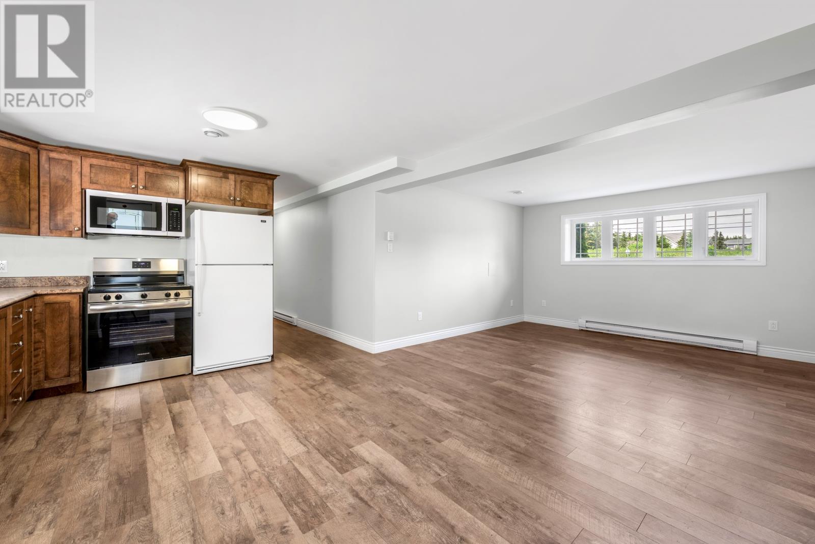 604 Pouch Cove Highway - 35