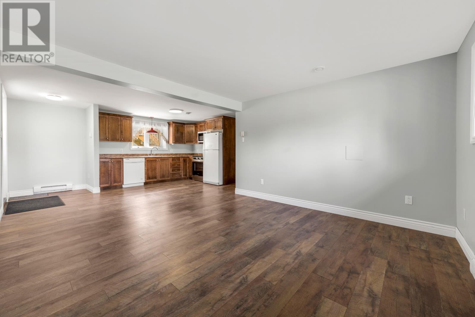 604 Pouch Cove Highway - 36