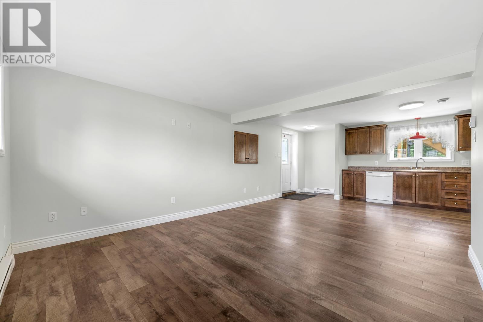 604 Pouch Cove Highway - 37