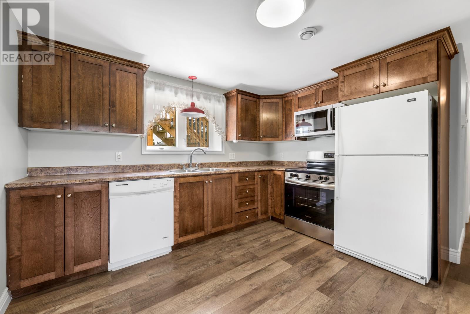 604 Pouch Cove Highway - 39