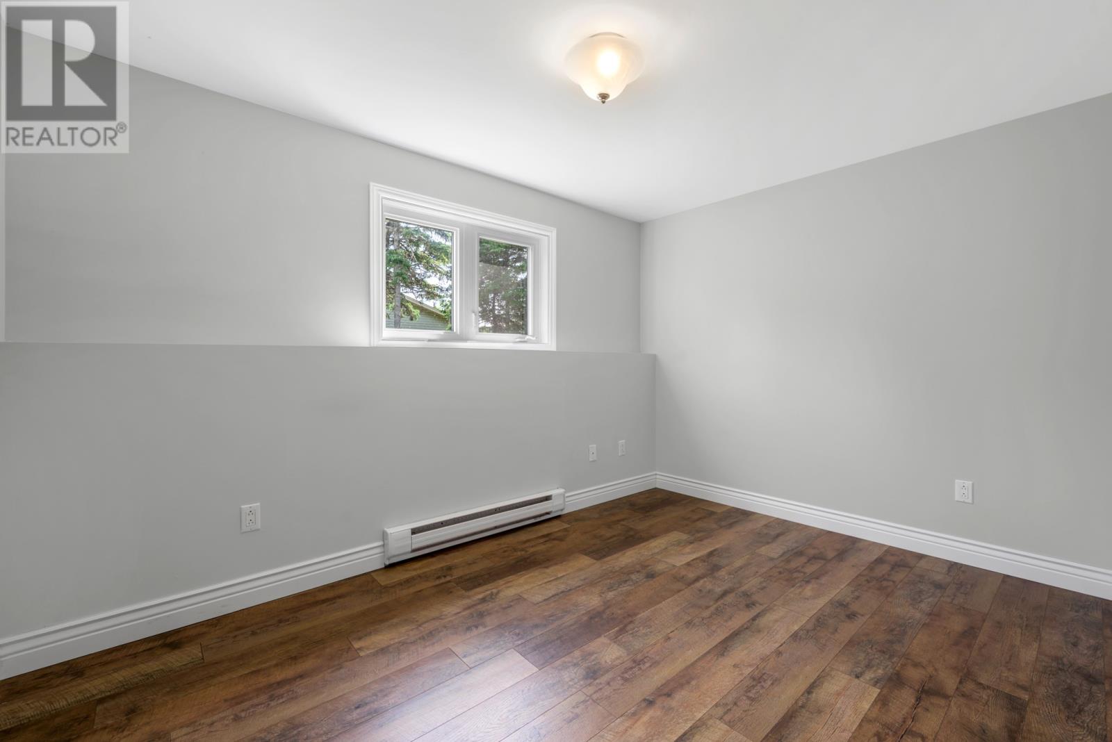 604 Pouch Cove Highway - 43