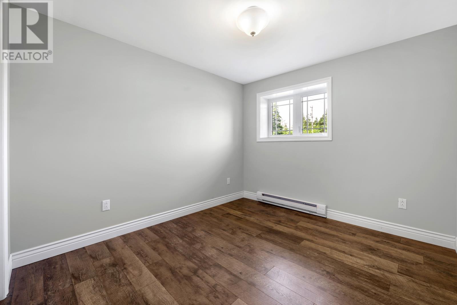 604 Pouch Cove Highway - 44