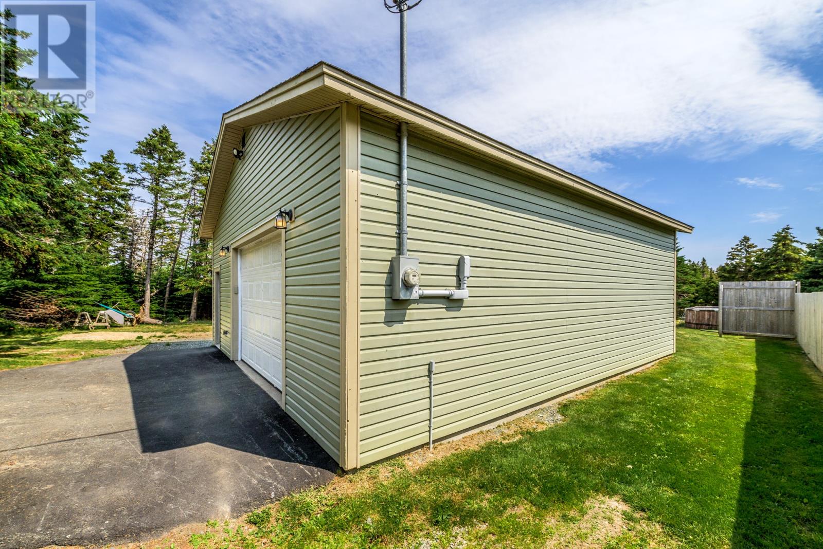 604 Pouch Cove Highway - 46