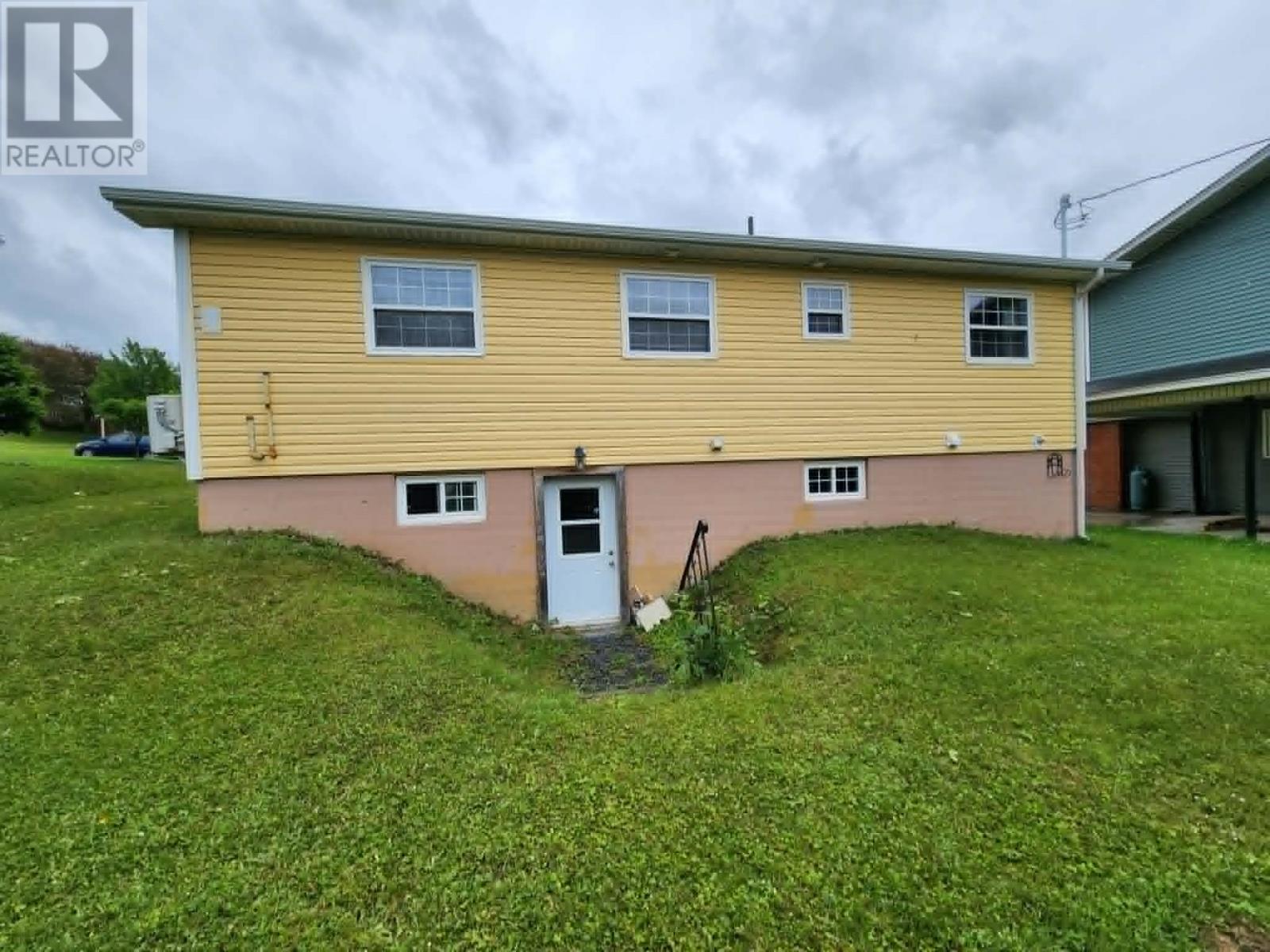 105 Brookfield Avenue - 4